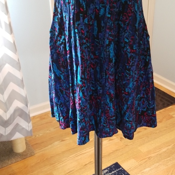 Dress - Picture 3 of 8